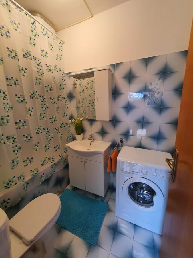 Apartments Luciana & Helena プーラ エクステリア 写真